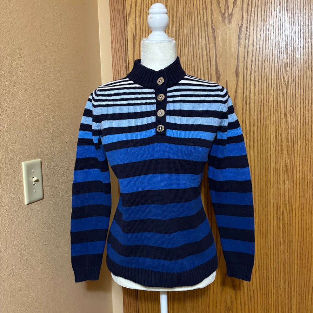 Liz Claiborne Ladies Pullover sweater PM lightly worn
